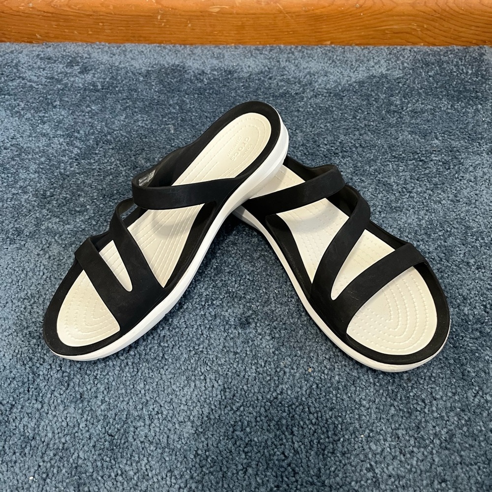 Crocs Swiftwater Black and White Sandals